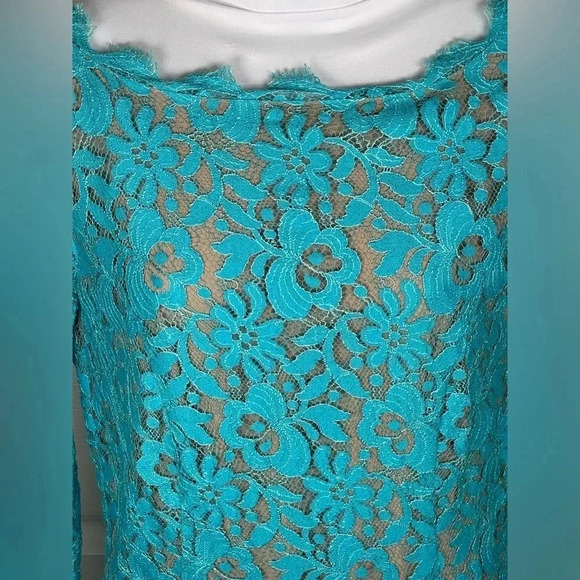 Madison Marcus teal lace dress from Nieman Marcus - Picture 7 of 10